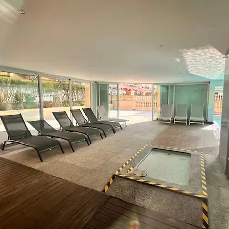 דירה Victoria Palace T2 De 50m2 מנטון