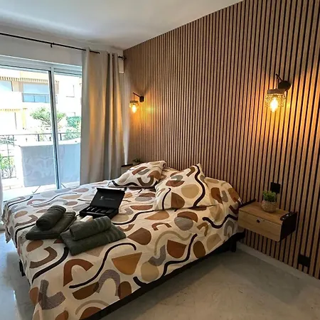 Victoria Palace T2 De 50m2 Menton